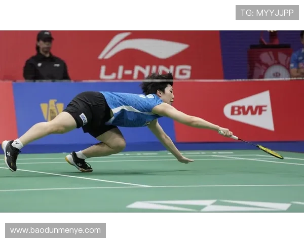 武汉羽毛球队实力引发热议球迷对其表现和未来发展展开激烈讨论