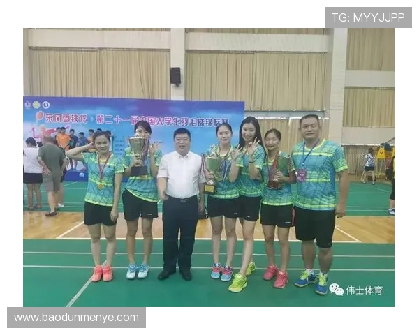 深圳羽毛球队与上海羽毛球队赛后复盘团队协作的成功与不足分析