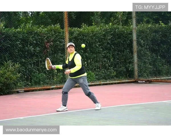 重庆网球队快攻战术解析：深度探讨网球竞技中的速度与技巧