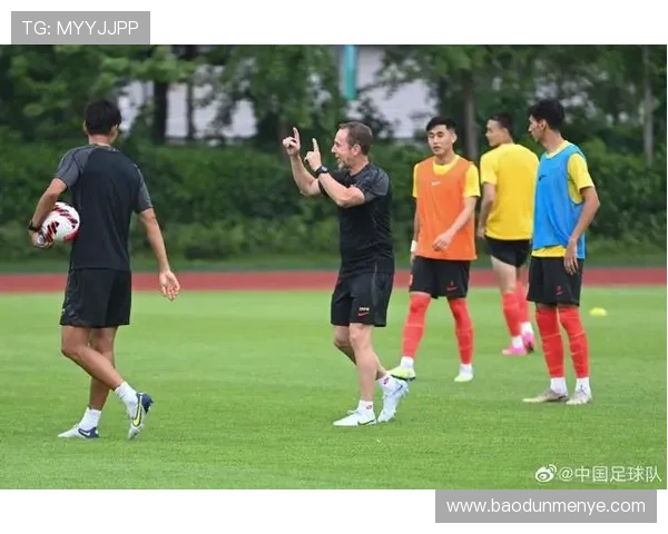 重庆足球队控制打法的深度分析与战术解读