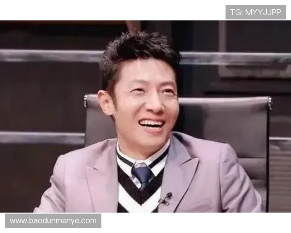 足球场上的璀璨星辰最精彩的足球明星与他们的传奇故事