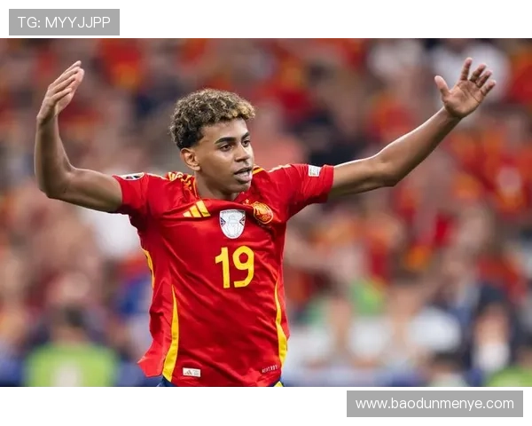 拉玛西亚足球明星的崛起与辉煌历程揭秘